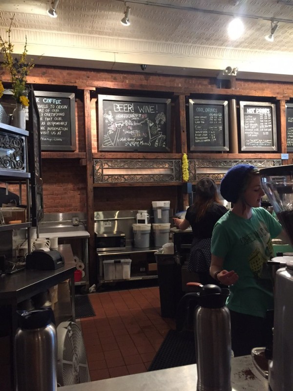 https://www.nyrestaurantsguide.com/wp-content/uploads/img/coffee/think/think_coffee_new_york_2_inside_4-600x800.jpg